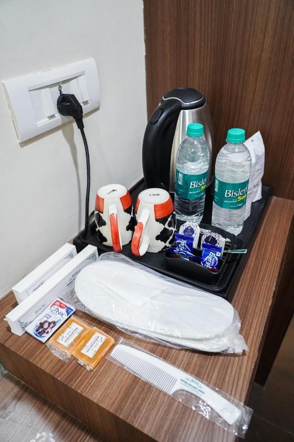Hotel Batra Home Nizamuddin Нью-Дели Экстерьер фото