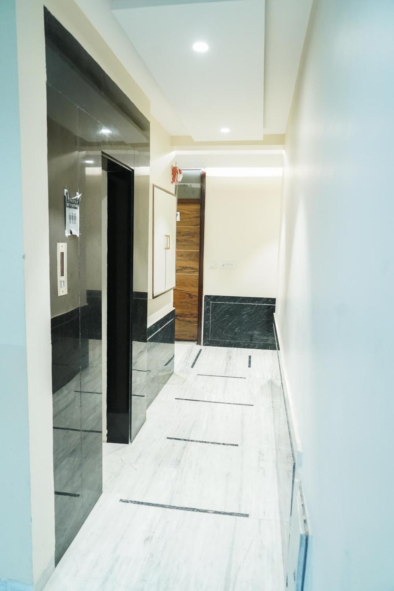 Hotel Batra Home Nizamuddin Нью-Дели Экстерьер фото